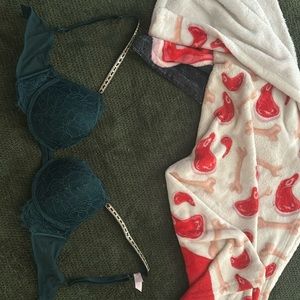 Victoria secret push-up bra